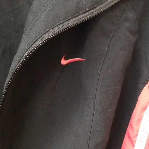 Nike Windbreaker Jacket - Picture 4 of 4